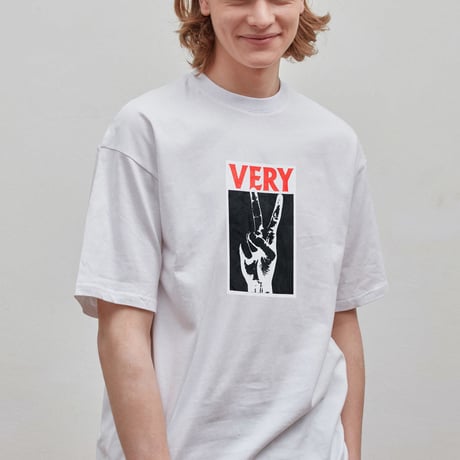 『Verynineflux』  ビクトリーTシャツ (White)