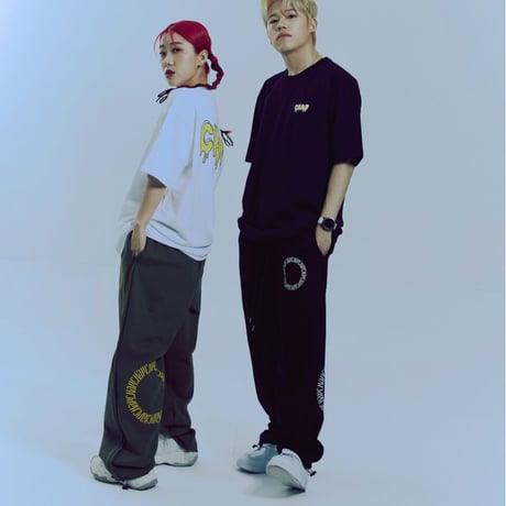 『CHAP CHAP』 　サークルチャップロゴスウェットパンツ (Black)