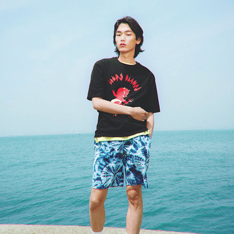 『LOUPS BLANCS』 ホットスタッフスケボーショートスリーブ Tシャツ (Black)