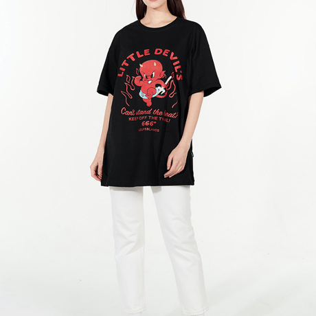 『LOUPS BLANCS』  Little Hot Stuff Ver.1 Oversize Half T-shirt  (White, Black)