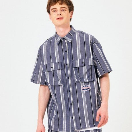 『FREAKISH BUILDING』 スリーピー ヘッドショートスリーブシャツ (Navy)