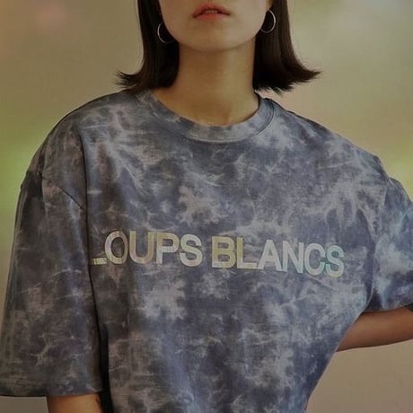『LOUPS BLANCS』 ホログラムロゴ Tシャツ (Tiedie)