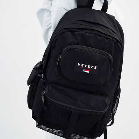 『VETEZE』 　レトロ MA-1 リュック (Black)