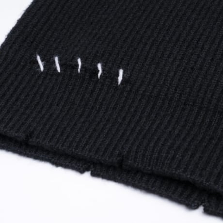 『BLACKBLOND』　hand-stitched logo ripped sweater (Black)