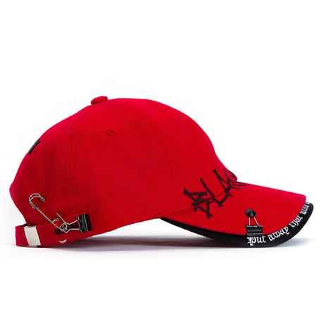 『BLACKBLOND』  ビヨンドグラフィティーロゴダブルバイザーキャップ (Red)