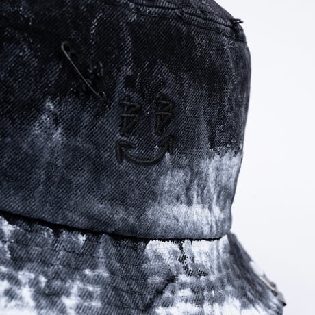 『BLACKBLOND』   Smoke Painted Custom Denim Bucket Hat (Black)