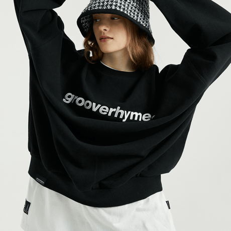 『GROOVE RHYME』 ベーシックロゴビッグオーバースウェットシャツ (Black)
