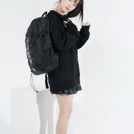 『VETEZE』 　デラックスリュック (Black)