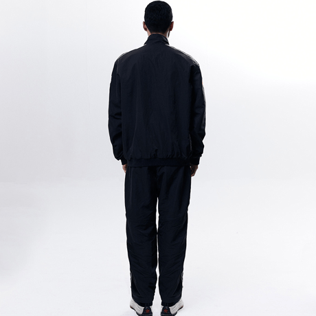 『CHAP CHAP』 　トルネードロゴナイロンパンツ (Black)