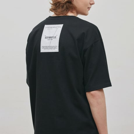 『Verynineflux』 ビハインド Tシャツ (Black)