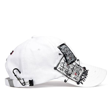 『BLACKBLOND』  ディスオーダーパッチキャップ (White)