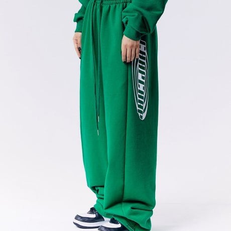『CHAP CHAP』 　トルネードロゴスウェットパンツ (Green)