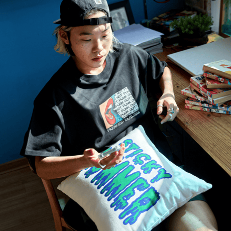『FREAKISH BUILDING』 QUACK-QUACK ショートスリーブ Tシャツ (Black)