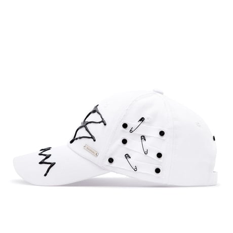 『BLACKBLOND』 ブラックデビルキャップ (White)