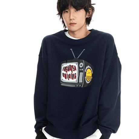 『FREAKISH BUILDING』 silly tv sweatshirt (Navy)