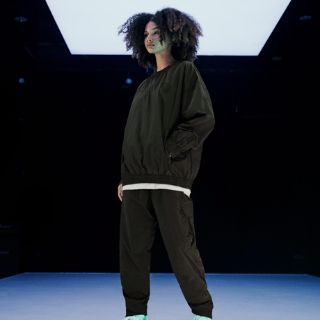 『Code:graphy』 　ナイロンメタルクルーネック (Black)