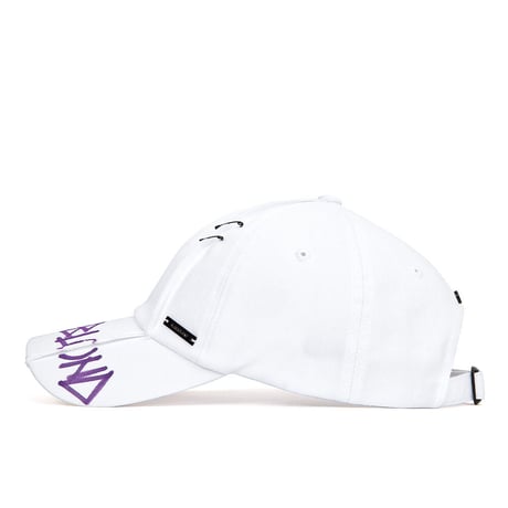 『BLACKBLOND』   ペルソナグラフィティーロゴキャップ (White)