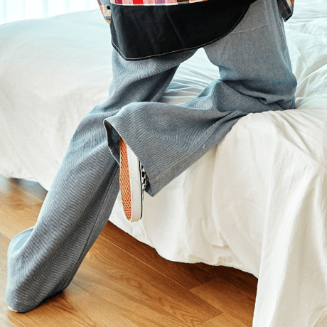 『FREAKISH BUILDING』 ピークスリットロングパンツ (Denim)