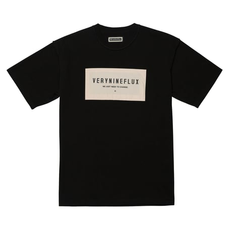 『Verynineflux』 パッチリバース Tシャツ (Black)