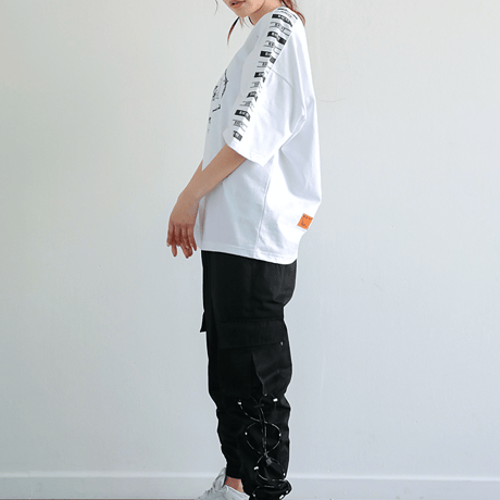 『BAUST』  ラベルモチーフスカルショートスリーブ Tシャツ (White)