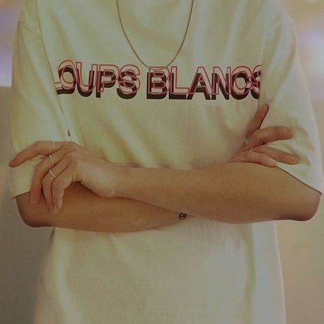 『LOUPS BLANCS』  ダブルロゴグラフィック半袖 Tシャツ (White)