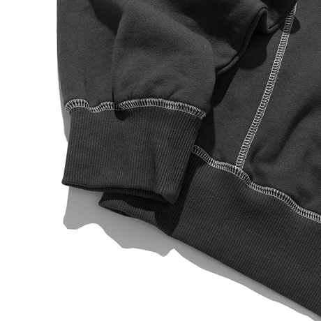 『GROOVE RHYME』 カバーステッチスウェットシャツ (Dark Charcoal)