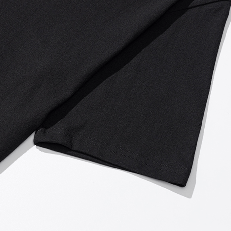 『CORUNU』  スクエアスターショートスリーブ Tシャツ (Black)