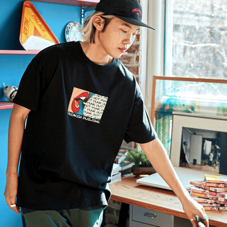 『FREAKISH BUILDING』 QUACK-QUACK ショートスリーブ Tシャツ (Black)