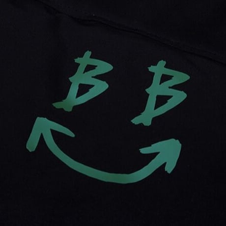 『BLACKBLOND』 　デビルスマイルショートダックダウンジャケット (Black)