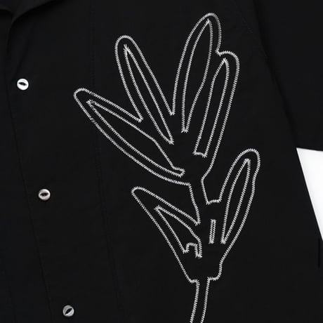『MURRA AER 』  magnolia needlework half shirts (Black)