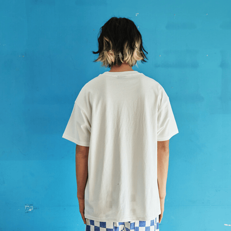 『FREAKISH BUILDING』 ランドリーデュードショートスリーブ Tシャツ (White)