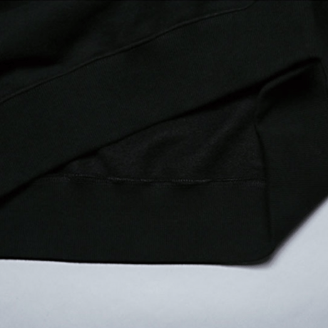 『LOUPS BLANCS』Beyond Turtle Neck (Black)