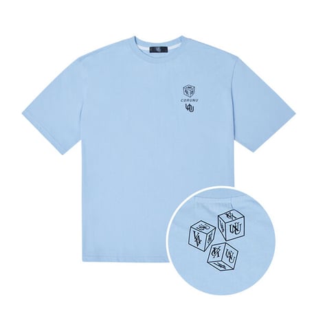 『CORUNU』  ダイス半袖 Tシャツ (Sky Blue)