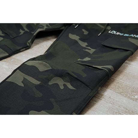 『LOUPS BLANCS』  ホログラムロゴカーゴパンツ  (Camo)
