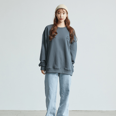 『CORUNU』  3シグネチャーロゴスウェット (Charcoal)