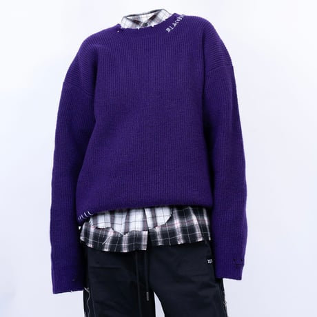 『BLACKBLOND』　hand-stitched logo ripped sweater (Purple)