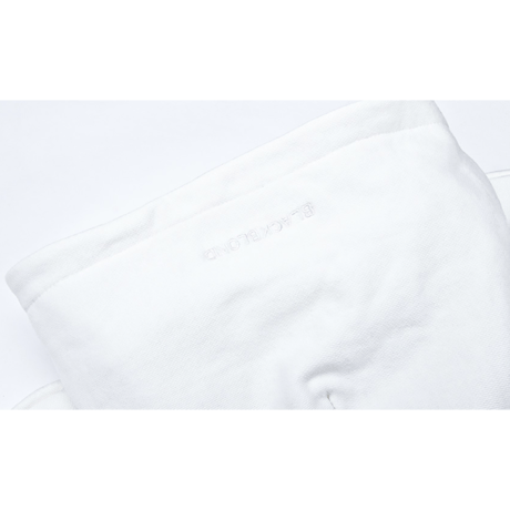 『BLACKBLOND』 　リフレクションクラシックスマイルロゴパーカー (White)