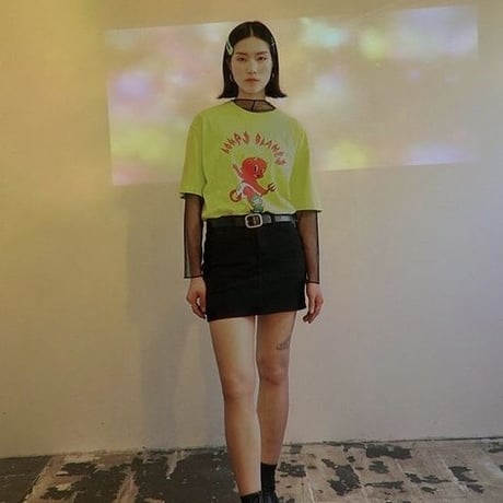 『LOUPS BLANCS』 ホットスタッフスケボーショートスリーブ Tシャツ (Neon)