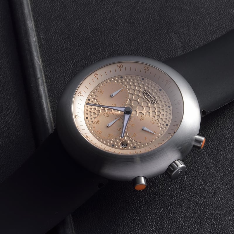 IKEPOD Chronopod 003 Gold Dots | Les Artisans