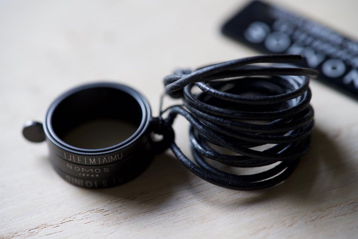 NOMOS サンダイアル | Les Artisans