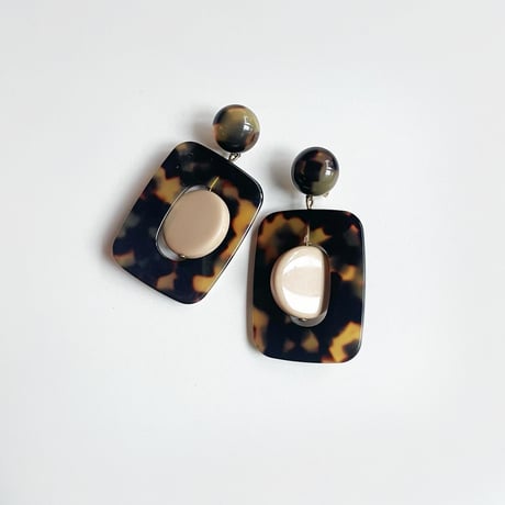 Milanese designer's vintage resin pierces