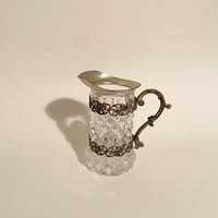 Vintage sauce pot