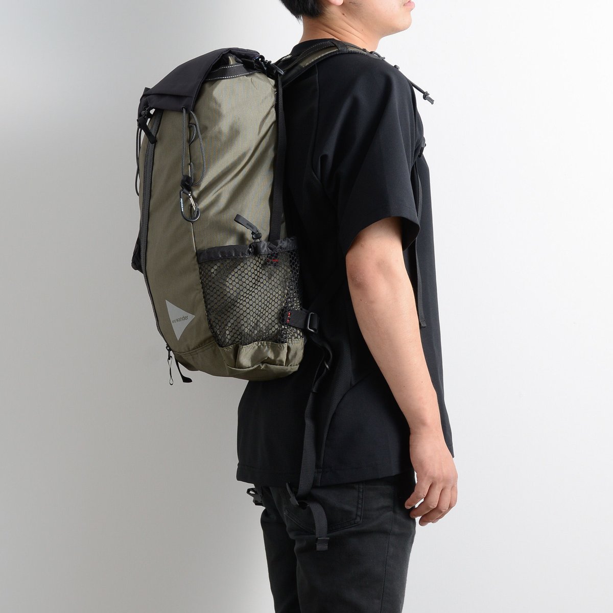 and wander / 30L Backpack | THREE