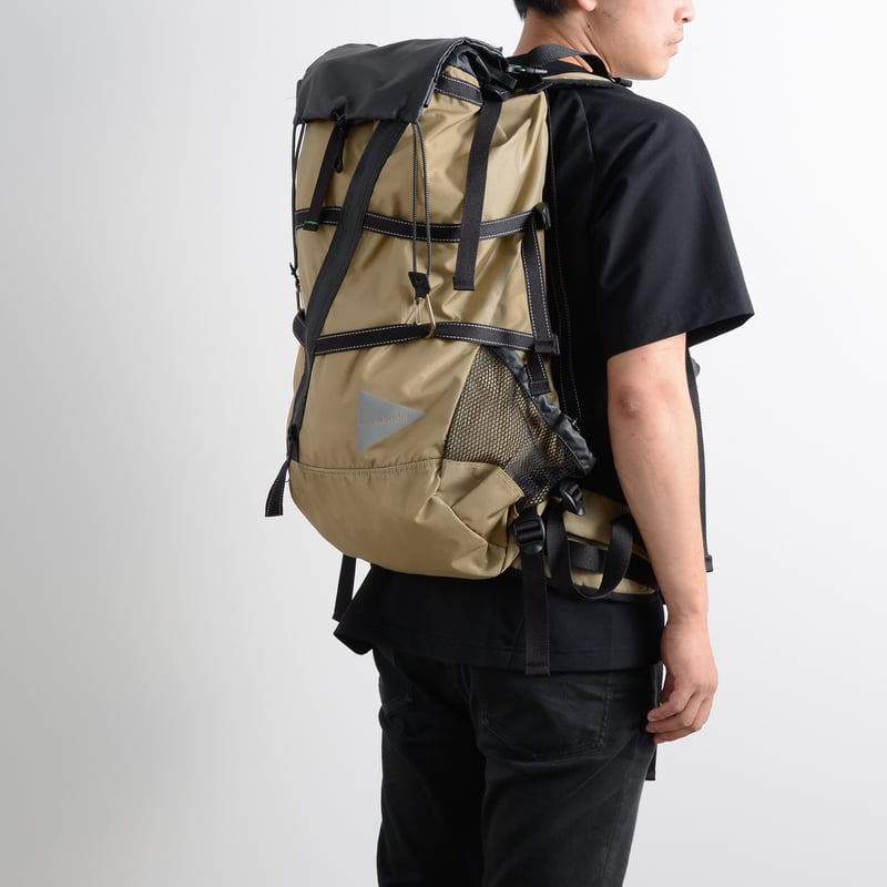 and wander / 40L Backpack | THREE