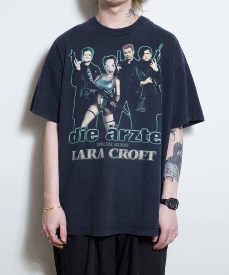 90's Die Arzte feat. Lara Croft S/S T-shirts XL
