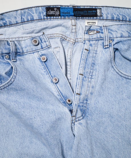 Damaged Levi's Silvertab Relaxed 33×30