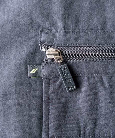 2000's DKNY Jeans Technical Removable Pocket Vest M