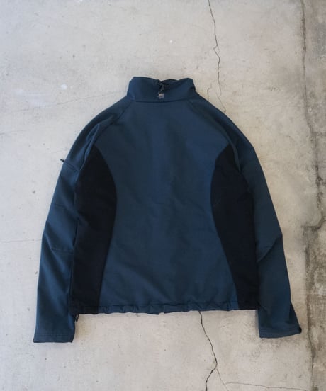 2000's Mountain Hardwear Soft Shell Jacket