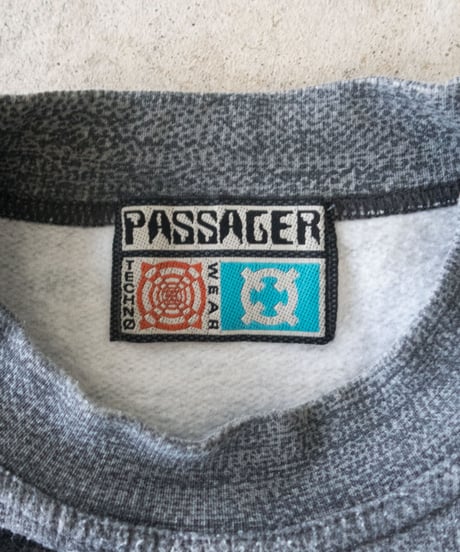 90's PASSAGER Crewneck