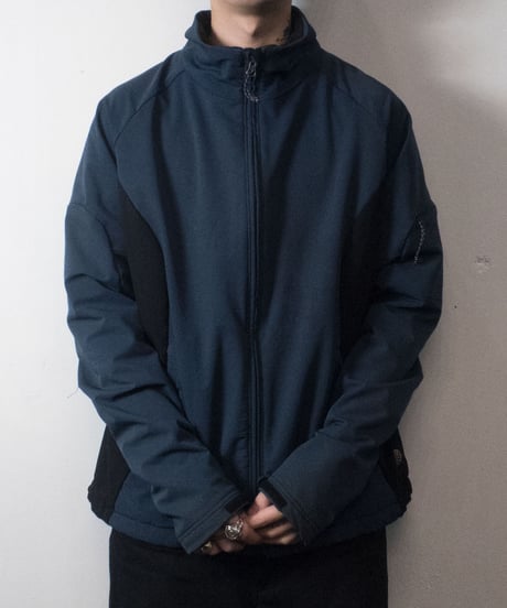 2000's Mountain Hardwear Soft Shell Jacket
